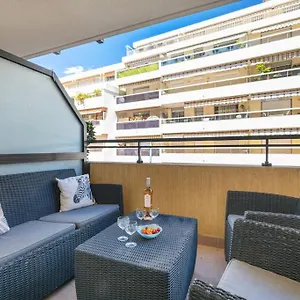 Appartement Palacio- Centre-ville - Parking Prive - Proche - Grande Terrasse, Menton